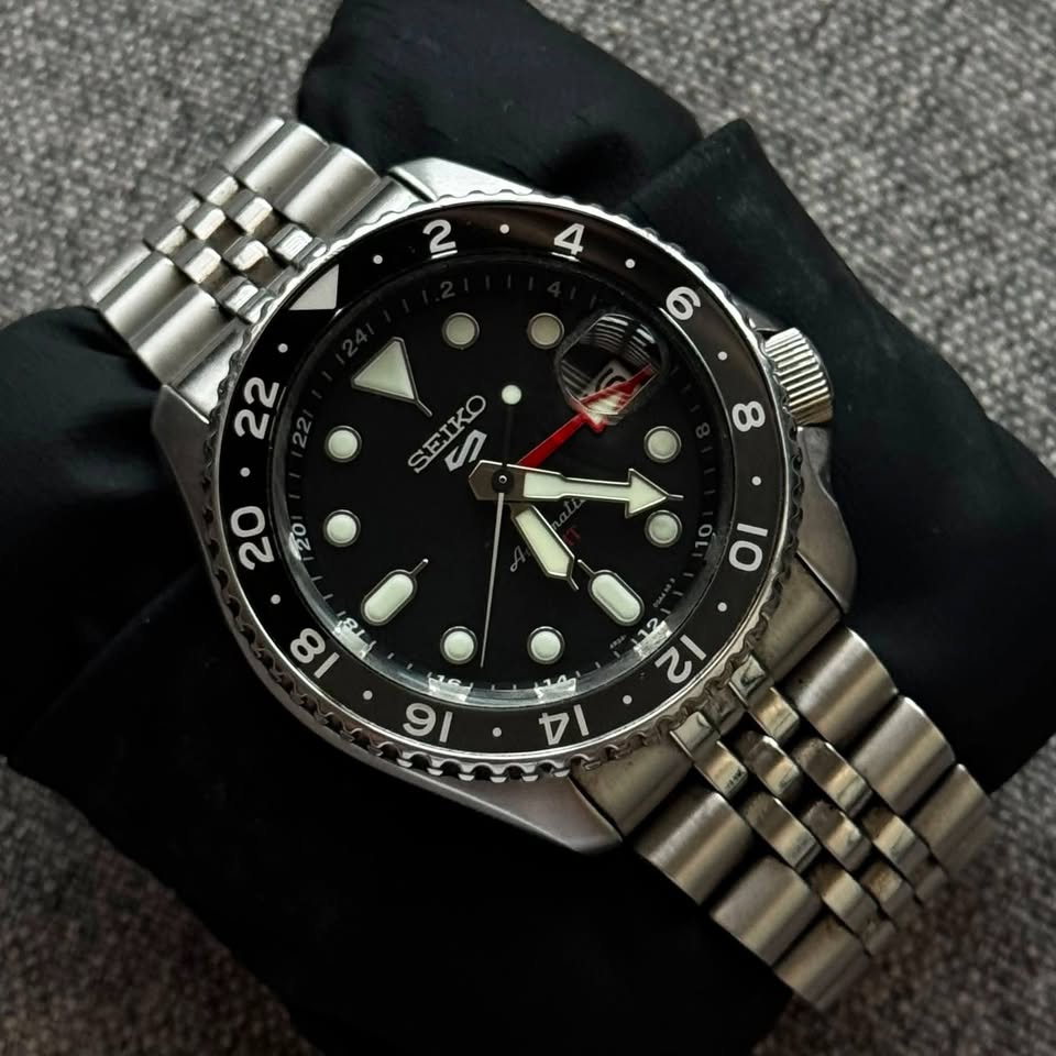 Seiko Watch 5 Sports GMT SKX Re Interpretation SSK001k1